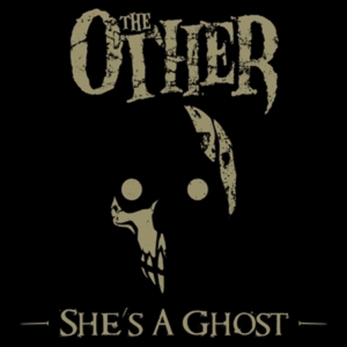 Afficher "She's a Ghost"